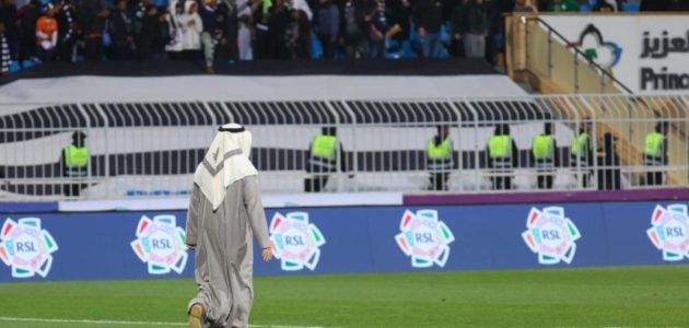 ألفاظ نابية وإساءة للكرامة!! جماهير روشن تكلف أنديتها 50 ألف ريال بسبب «سلاطة اللسان» 1 جماهير روشن تكلف أنديتها 50 ألف ريال بسبب