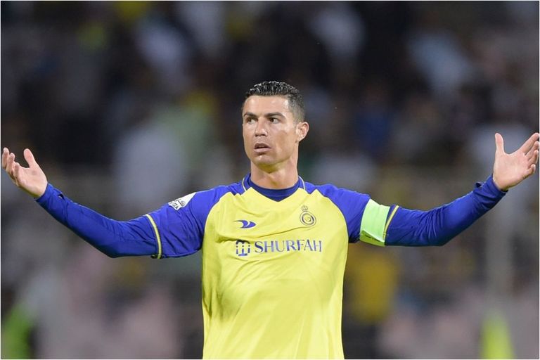 قبل الديربي بساعات قليلة | الجابر يسخر من رونالدو والنصر السعودي هل يكون رد الدون حاضر؟ 1 الجابر يسخر من رونالدو والنصر السعودي