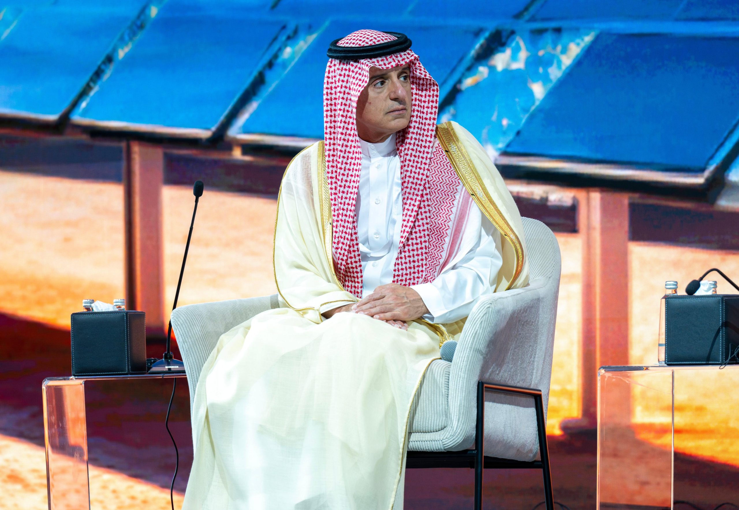 تصريح ناري من الجبير عن تطور المملكة | أتمنى عمر فوق عمري لمشاهدة السعودية بعد 50 عام 1 تصريح ناري من الجبير عن تطور المملكة