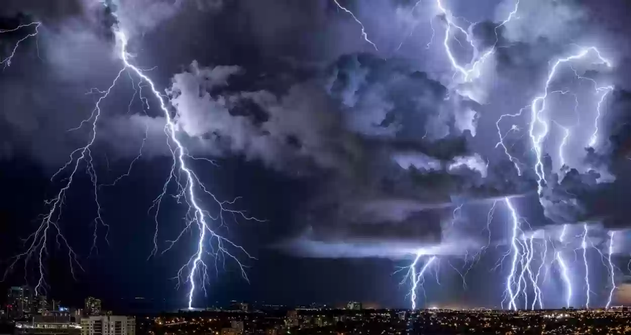 الأرصاد السعودية تعلنها | سيول ورياح في أغلب مناطق المملكة وتحذيرات شديدة للمواطنين 1 سيول ورياح في أغلب مناطق المملكة