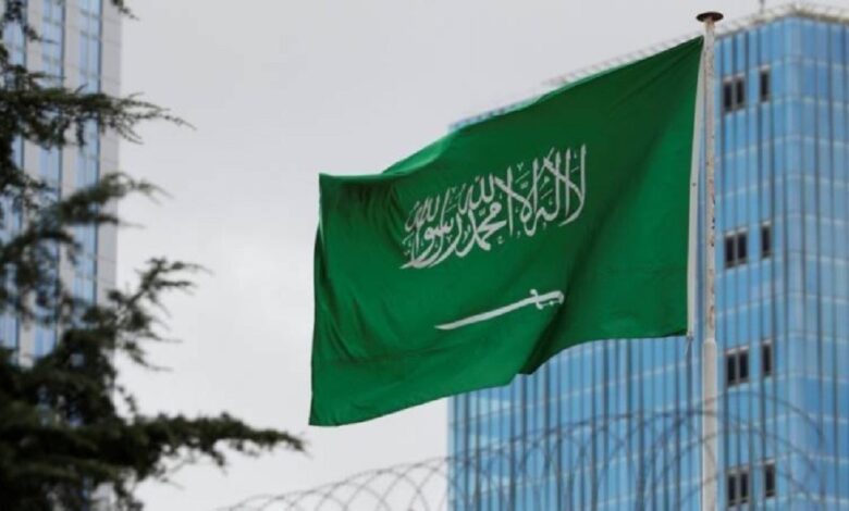 5 مهن جديدة | السعودية تعلن إلغاء العمل بنظام الكفالة لأصحاب هذه المهن وتكشف مميزات القانون الجديد 1 إلغاء العمل بنظام الكفالة لأصحاب هذه المهن