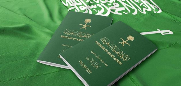 الجوازات السعودية تعلن عن ضوابط استخدام جواز السفر المجدد إلكترونيًا للسفر وتكشف الحالات التي لا يحق لها السفر باستخدامه 1 ضوابط استخدام جواز السفر المجدد إلكترونيًا