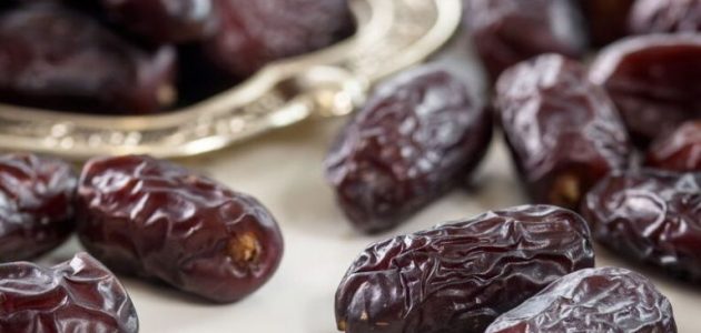 ما هي افضل انواع التمور في السعودية؟ تعرف على اشهر انواع التمور وألذها 1 ما هي افضل انواع التمور في السعودية؟ تعرف على اشهر انواع التمور وألذها