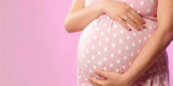 هل كثرة النوم من علامات الحمل ببنت؟ أعراض الحمل ببنت الأكيدة 1 أعراض الحمل ببنت