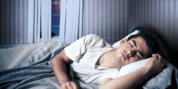 شاهدت نفسي عاريا في المنام للرجل والعزباء والمتزوجة والحامل 1 شاهدت نفسي عاريا في المنام للرجل والعزباء والمتزوجة والحامل