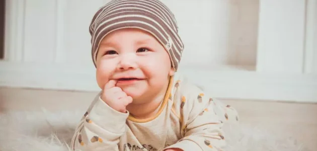 صور اطفال مضحكه خلفيات موبايل وصور فيس بوك حديثة 2025 1 صور اطفال مضحكه خلفيات موبايل وصور فيس بوك حديثة 2024