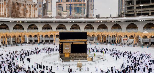 هل يبطل العمرة؟ حكم خروج الريح أثناء الطواف والسعي