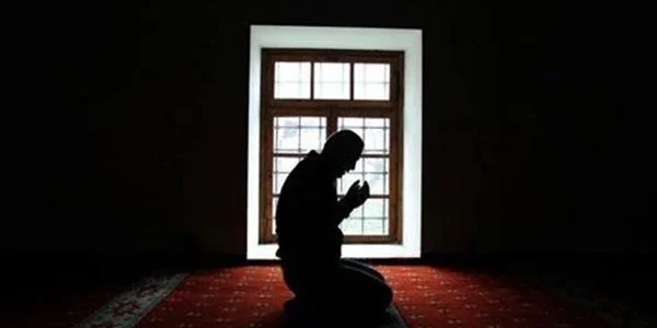 هل يجوز صلاة التهجد قبل الفجر وما هو ثوابها وكم عدد ركعاتها؟ 1 هل يجوز صلاة التهجد قبل الفجر وما هو ثوابها وكم عدد ركعاتها؟