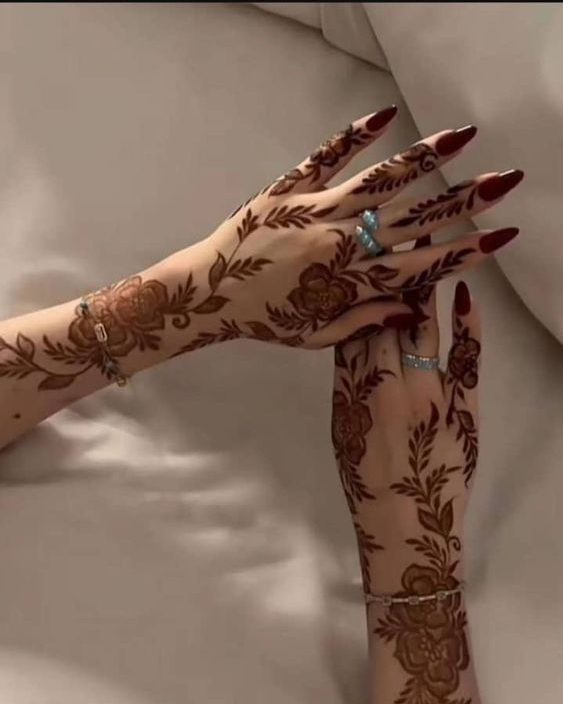 صور نقش حناء خليجي