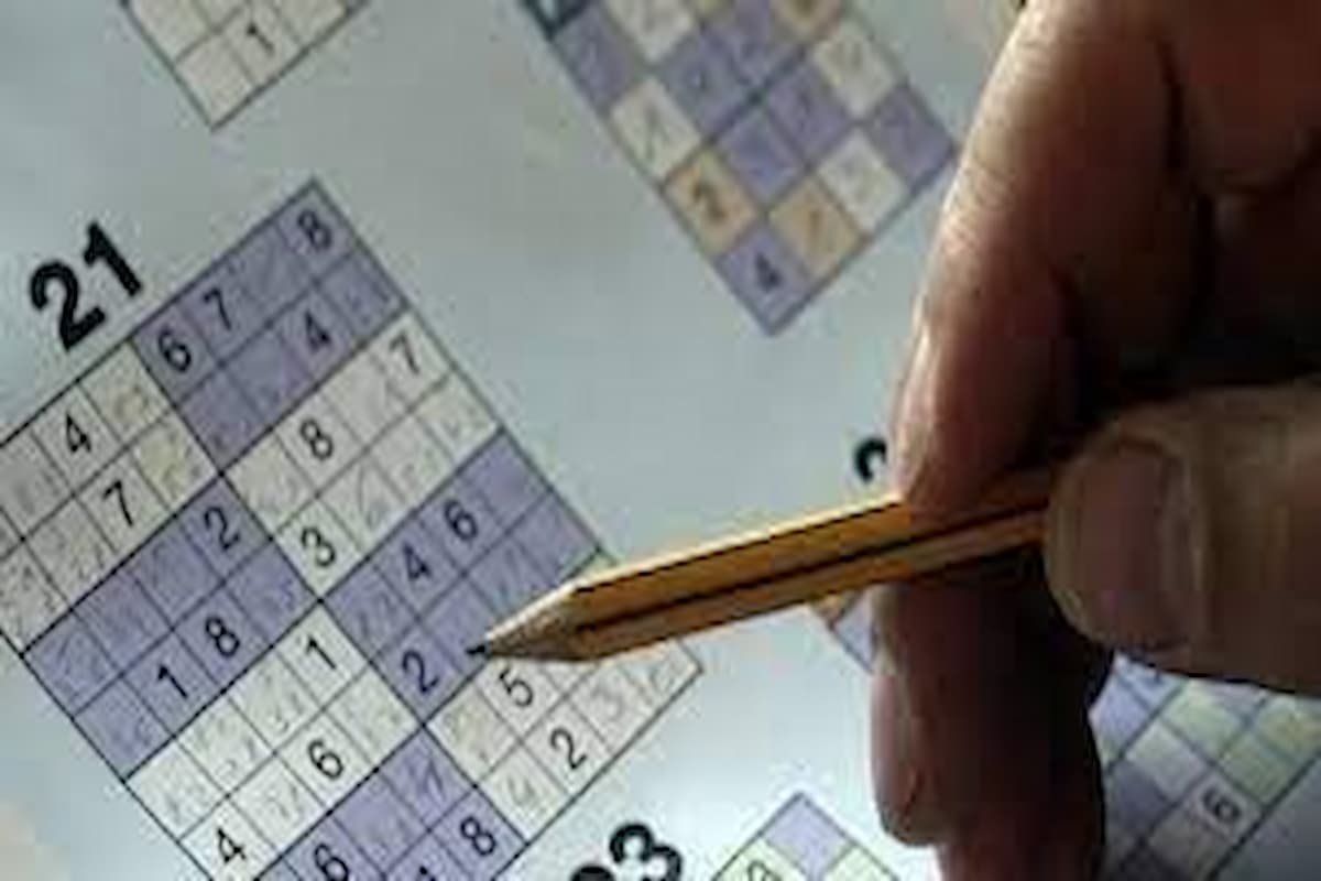 أشهر الأسئلة في لعبة الكلمات المتقاطعة سهلة الحل
