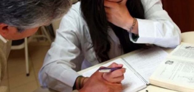 قصة أستاذ شاب وقع في حب تلميذته والدروس المستفادة 1 قصة أستاذ شاب وقع في حب تلميذته