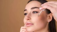كيفية استخدام hyaluronic acid بالخطوات وأبرز أسباب جفاف البشرة