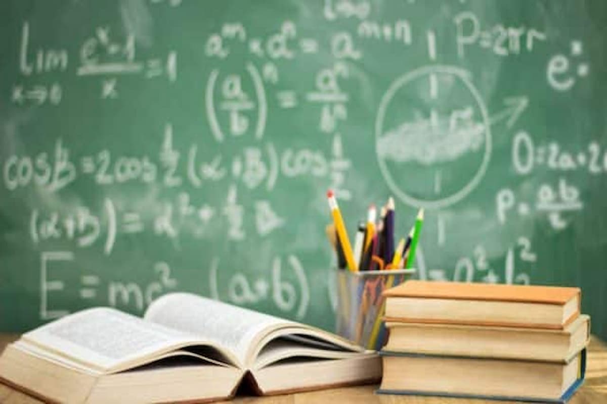 مقدمة بحث رياضيات عن التبرير والبرهان بالإنجليزي مترجمة 2025 1 مقدمة بحث رياضيات عن التبرير والبرهان